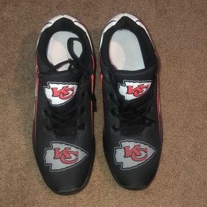 These were bought on Facebook so no size tag. Heavily discounted. Worn once.